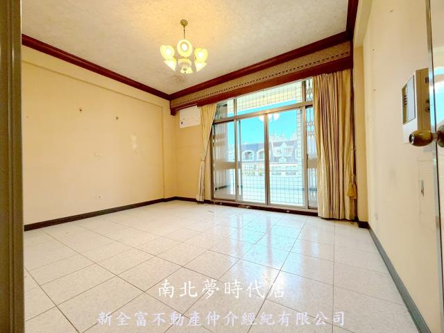 中西區透天-11