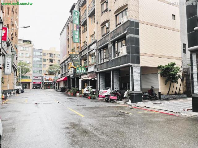 楠梓透天-11