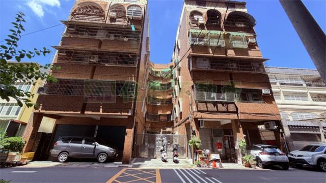 高雄公寓-1
