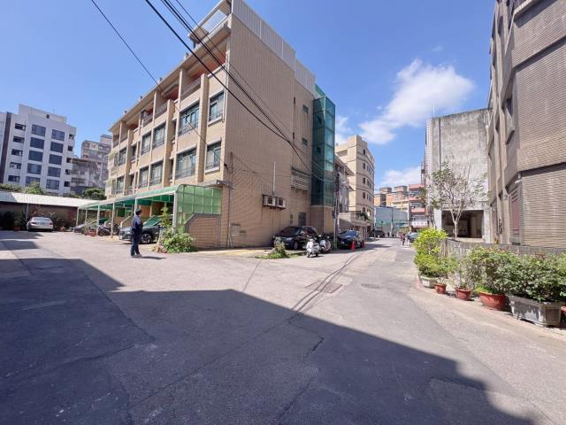 中壢新街國小3房車位