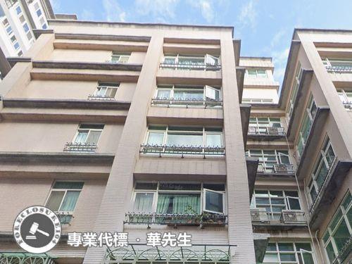 新北泰山華廈法拍-3