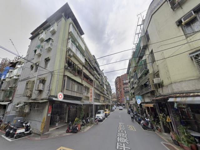 台北信義區公寓法拍-13