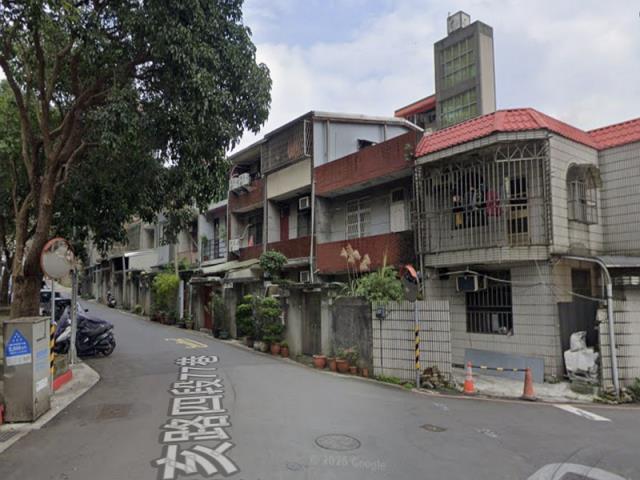台北文山區法拍透天-2