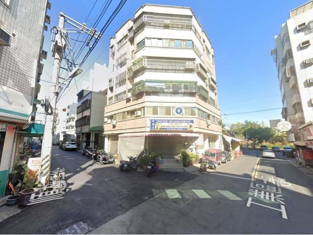 台中西屯華廈法拍-5