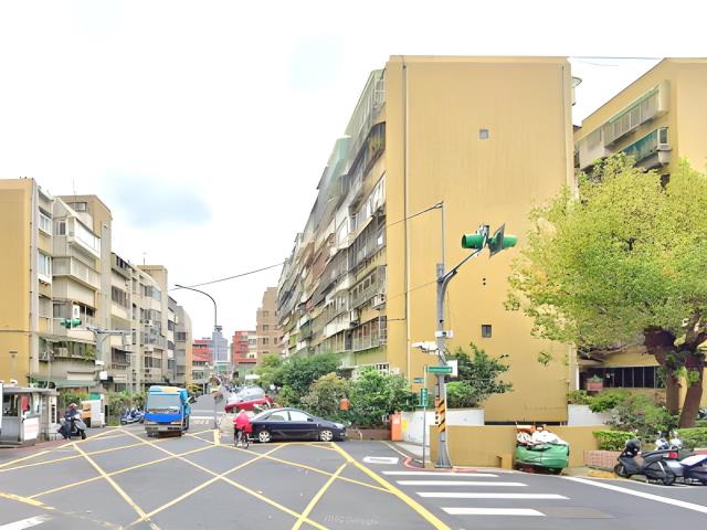 台北萬華拍賣大樓-2