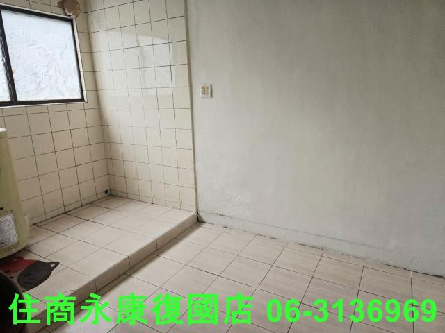 台南東區透天-12