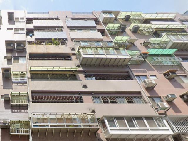 新莊拍賣大樓-2