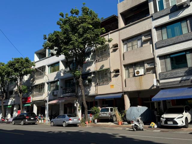 三民區法拍透天-5