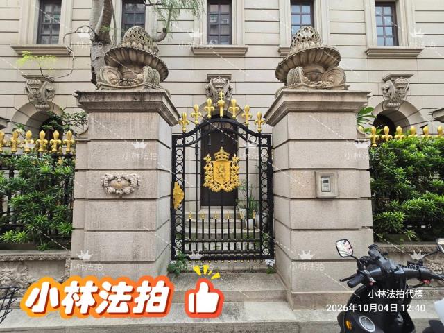 台中南屯法拍社區型臨路別墅-5