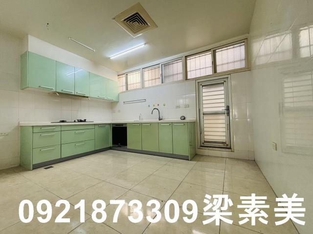 東區透天-11