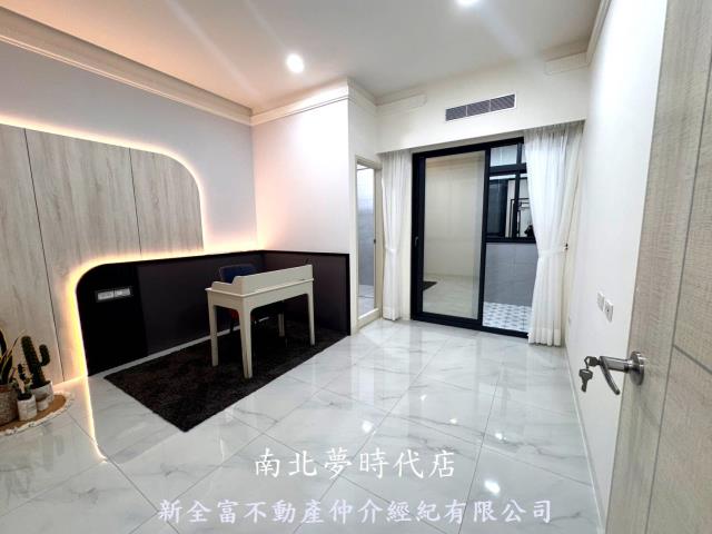 高雄鹽埕透天-7