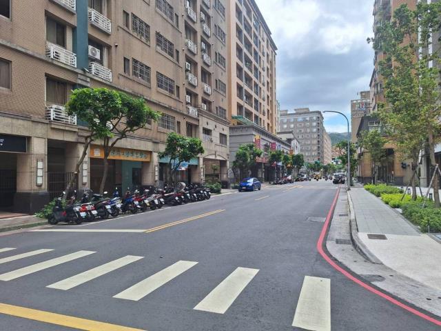 泰山法拍大樓-8