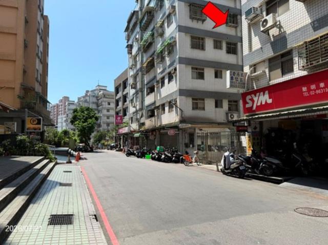 新北拍賣華廈-3