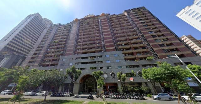 高雄新興區大樓法拍-3
