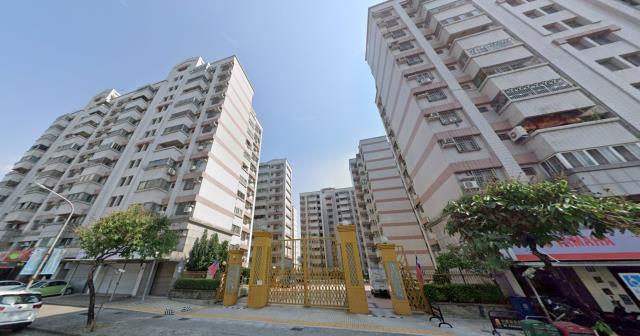高雄鳳山大樓法拍-3