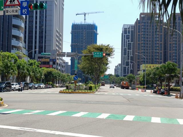 中壢青埔高鐵店面建地